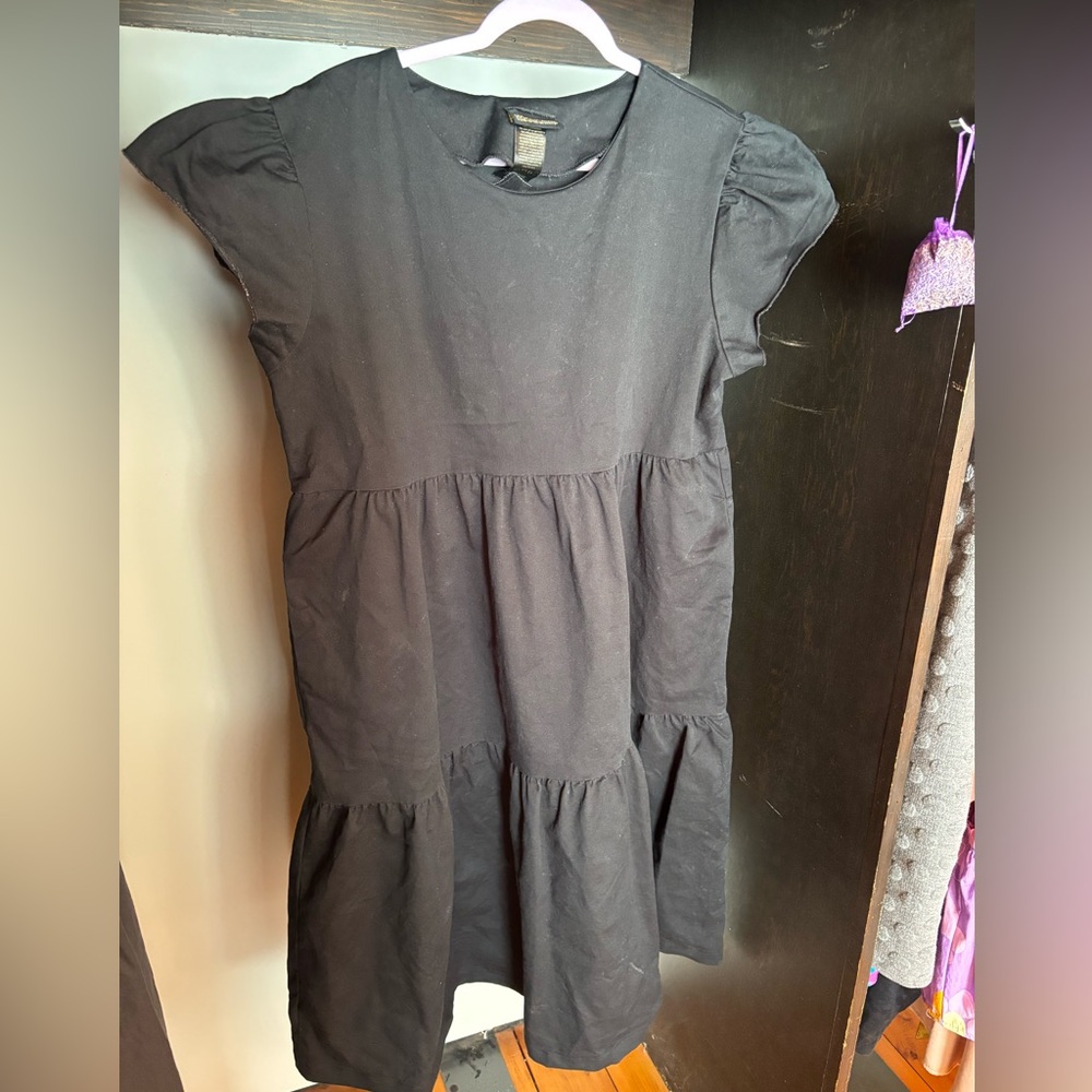 Nooworks Frida Black Tiered Midi Dress